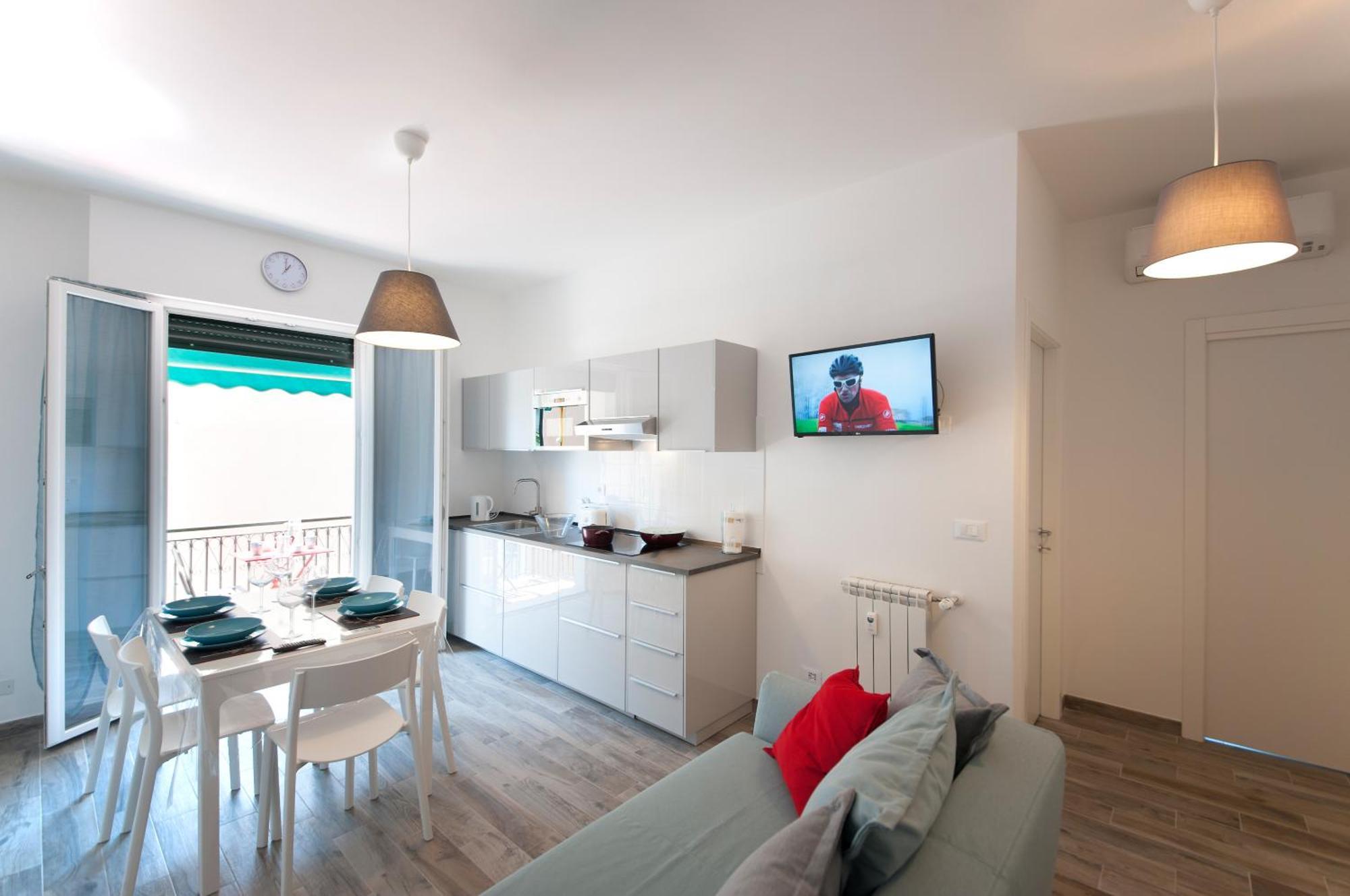 Cipriani 5 Rivieraholiday Pietra Ligure Luaran gambar